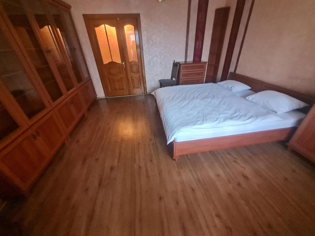 кравчука, 34а, порт сіті Lutsk